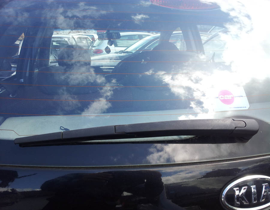 Kia Rio LX CRDI rear-wiper-arm